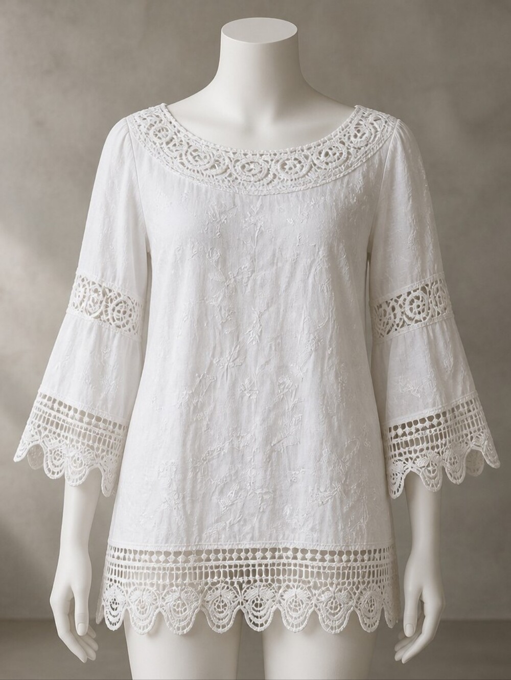 Elegant White Lace Women's Top Tunic